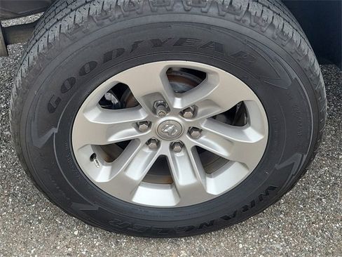 Used 2022 RAM 1500 Laramie image 5