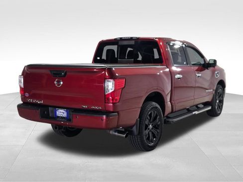 Used 2017 Nissan Titan SL AWD/4WD image 24