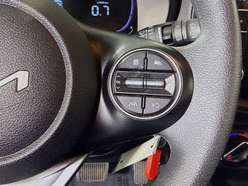 Used 2024 Kia Soul LX w/ Option Group 015 FWD image 15