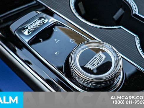 Used 2025 Cadillac Lyriq Luxury image 40