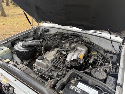 Used 1996 Lexus LX 450 4WD image 41