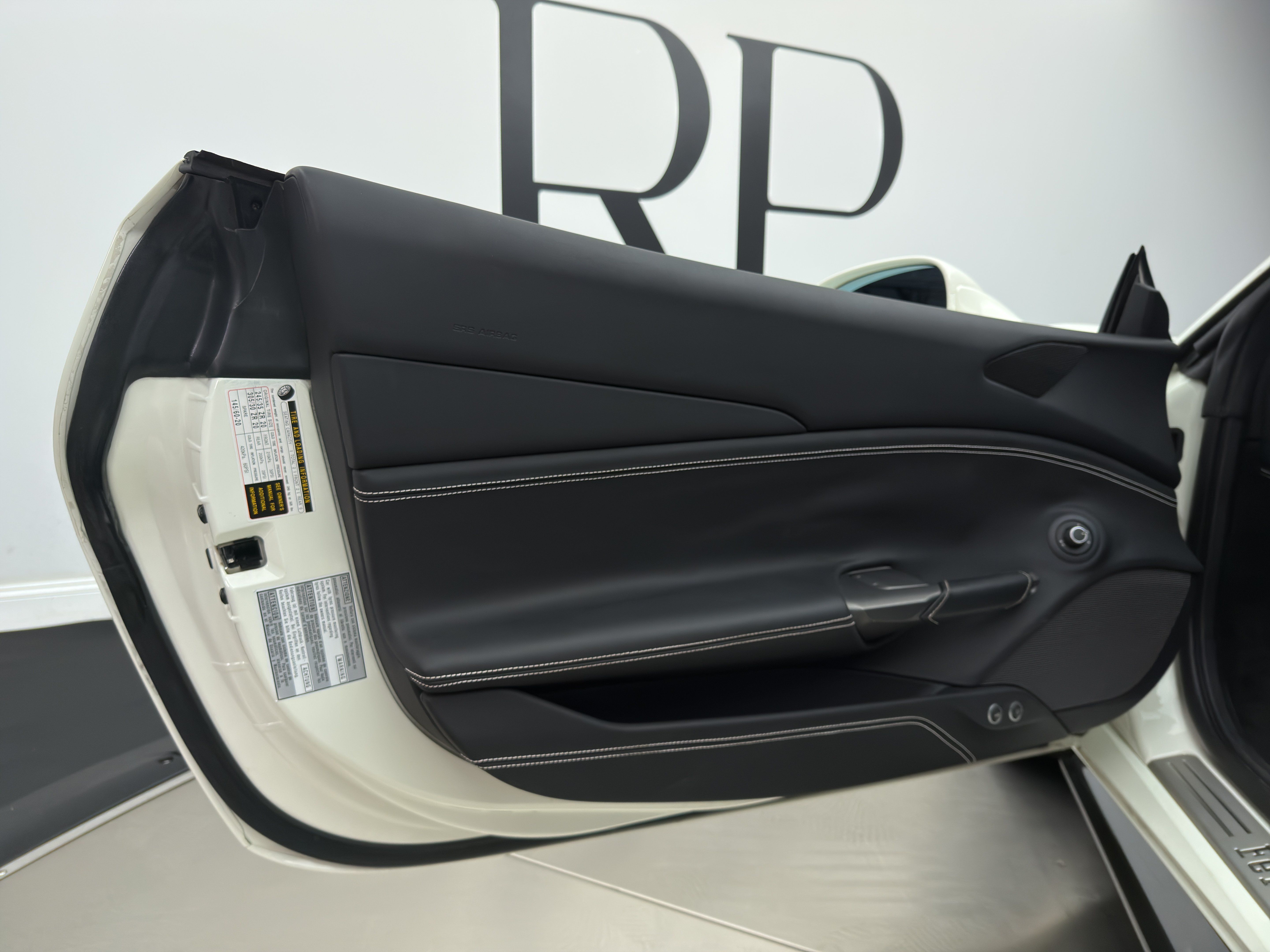 Used 2019 Ferrari 488 GTB RWD image 26