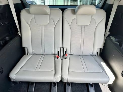 Used 2023 Kia Sorento SX AWD/4WD image 23