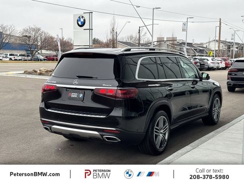 Used 2025 Mercedes-Benz GLS 450 4MATIC image 6