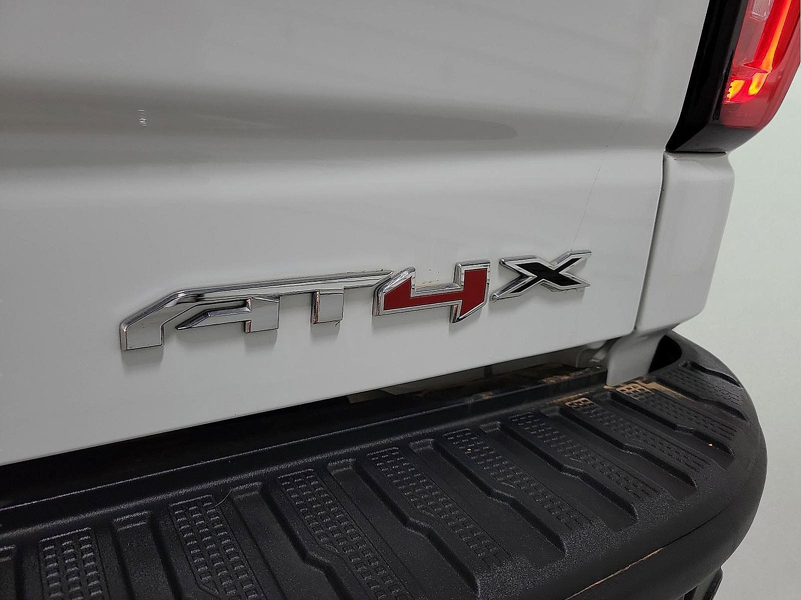 Used 2024 GMC Sierra 1500 AT4X w/ AT4X AEV Edition AWD/4WD image 7