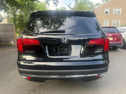 Used 2018 Honda Pilot Touring image 5