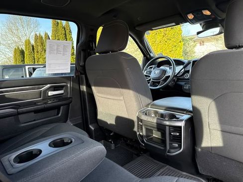 Used 2024 RAM 3500 Big Horn w/ Safety Group image 25