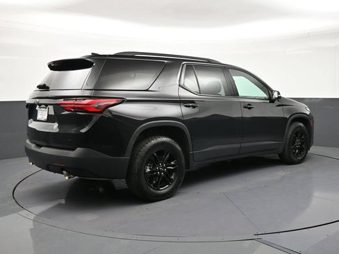 Used 2023 Chevrolet Traverse LT w/ Midnight/Sport Edition AWD/4WD image 5