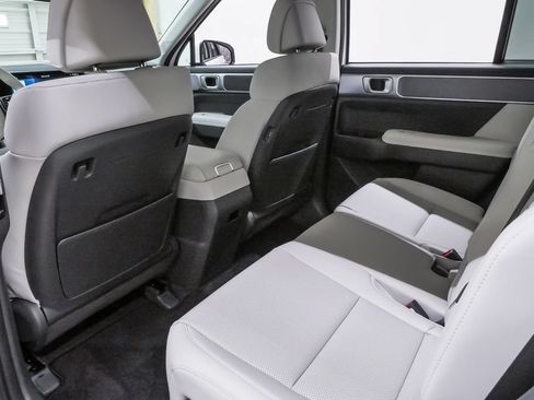 Certified 2026 Hyundai Santa Fe SEL FWD image 10