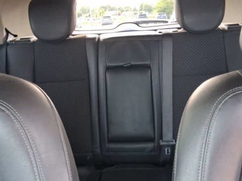 Used 2021 Buick Encore Preferred AWD/4WD image 17