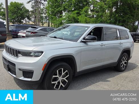 Used 2024 Jeep Grand Cherokee L Limited w/ Luxury Tech Group II AWD/4WD image 3