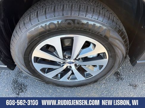 Used 2024 Subaru Outback Premium w/ Popular Package #1A AWD/4WD image 27
