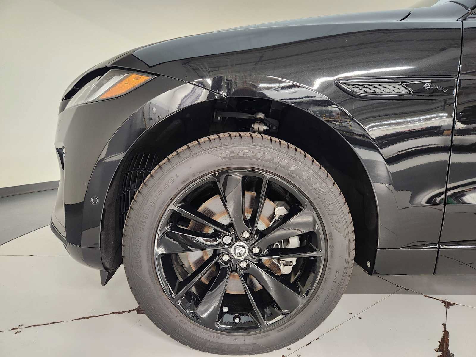 New 2026 Jaguar F-PACE R-Dynamic S AWD/4WD image 11