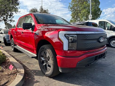 Used 2025 Ford F150 Lightning Flash AWD/4WD image 3