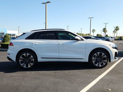 Used 2025 Audi Q8 Premium Plus w/ Premium Plus Package image 6