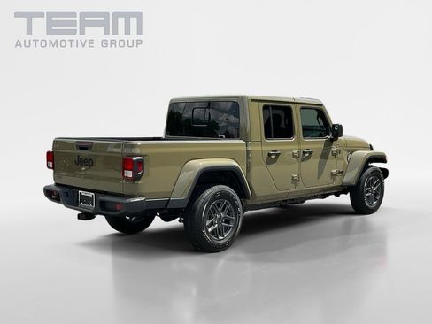 New 2025 Jeep Gladiator Sport image 7