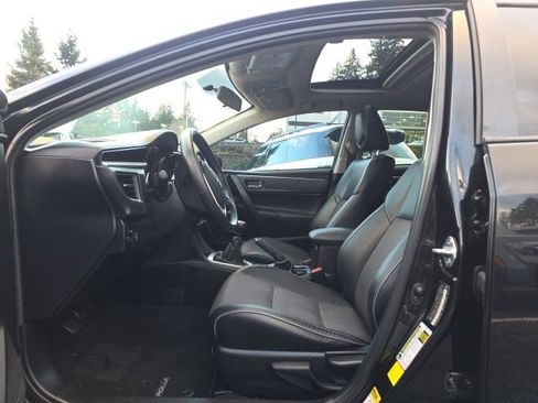 Used 2015 Toyota Corolla S image 9