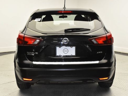 Used 2019 Nissan Rogue Sport S AWD/4WD image 6