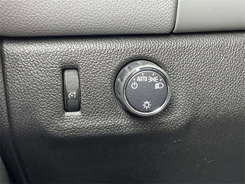 Used 2020 Chevrolet Colorado 2WD Extended Cab image 18