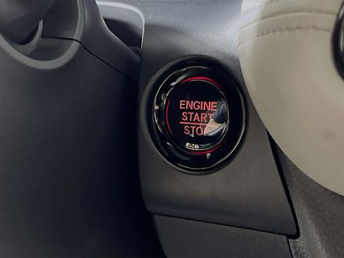 Used 2023 Honda HR-V LX image 23