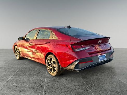Certified 2025 Hyundai Elantra Sport image 3