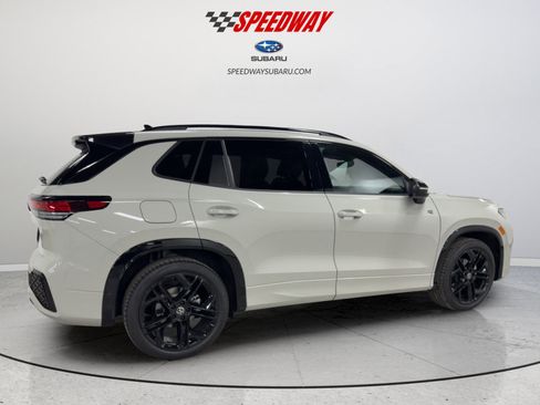 New 2026 Volkswagen Tiguan SE R-Line image 10