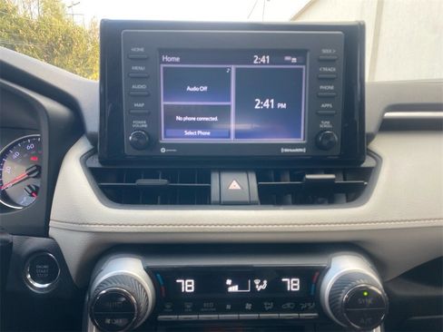 Used 2021 Toyota RAV4 XLE image 21