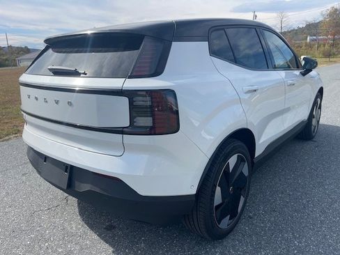 Used 2025 Volvo EX30 Ultra w/ Climate Package image 4