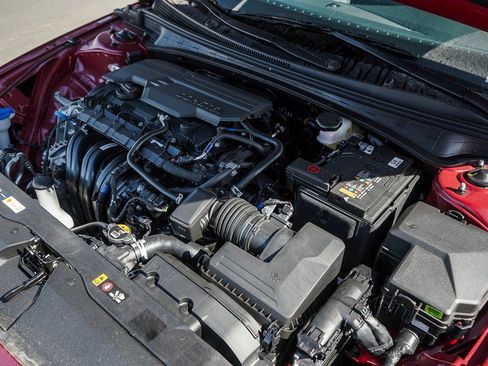 New 2026 Hyundai Elantra Limited FWD image 7