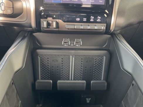 New 2026 RAM 2500 Laramie w/ Night Edition AWD/4WD image 17