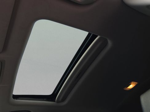 Used 2020 Honda CR-V Touring image 23