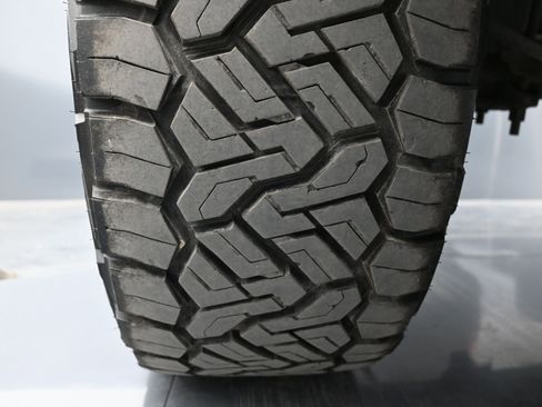 Used 2016 Ford F150 Lariat w/ Equipment Group 502A Luxury image 19