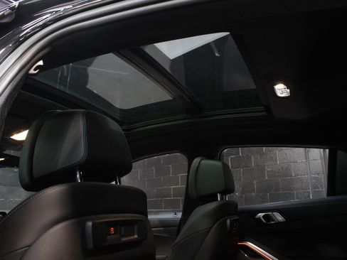 Used 2023 BMW X6 xDrive40i w/ M Sport Package image 21