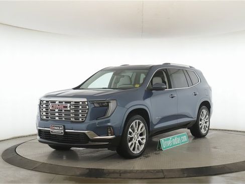 Used 2024 GMC Acadia Denali w/ Super Cruise Package image 10