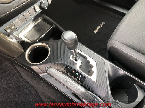 Used 2013 Toyota RAV4 XLE image 15