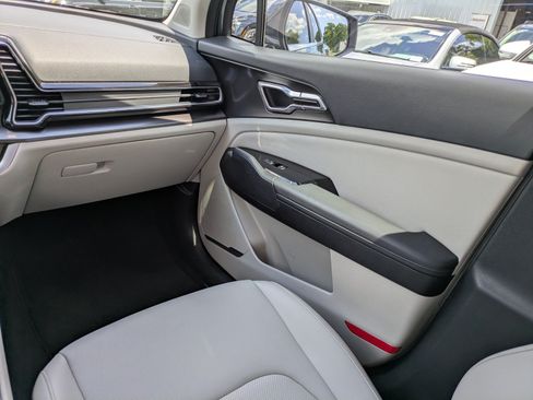 Certified 2024 Kia Sportage EX FWD image 14