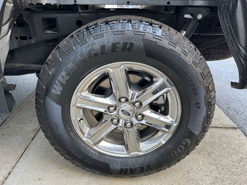 Used 2025 Ford F150 XLT w/ Equipment Group 301A Standard AWD/4WD image 30