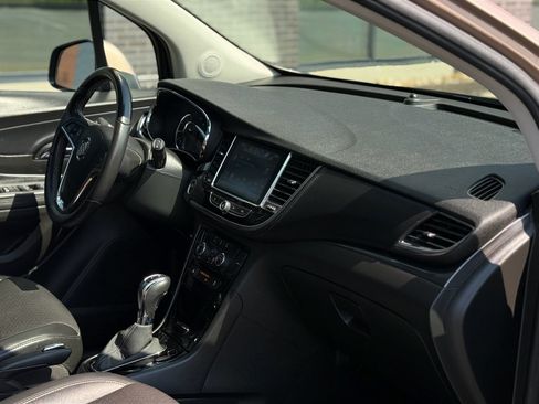 Used 2018 Buick Encore Sport Touring w/ Safety Package FWD image 9