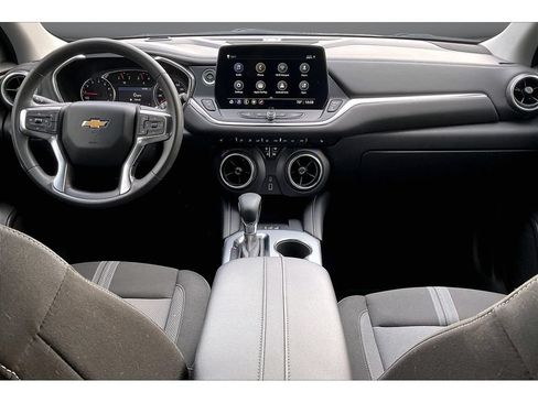 Used 2024 Chevrolet Blazer LT w/ Convenience Package AWD/4WD image 9