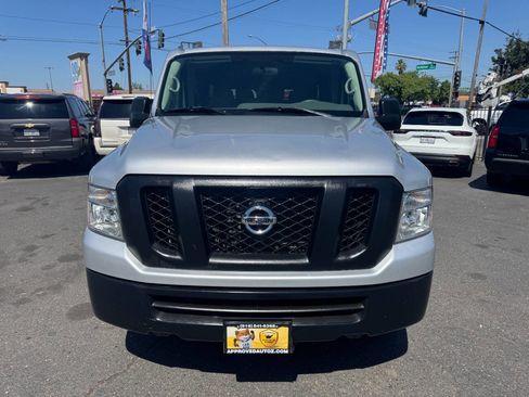 Used 2020 Nissan NV 3500 S RWD image 3