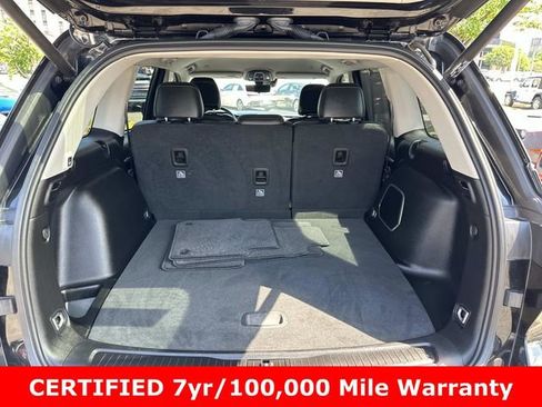 Used 2024 Jeep Grand Cherokee Limited w/ Luxury Tech Group II AWD/4WD image 16