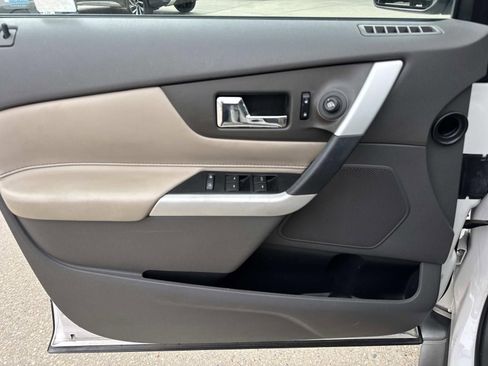 Used 2013 Ford Edge SEL image 19