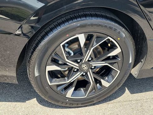 Certified 2025 Hyundai Sonata SEL FWD image 30