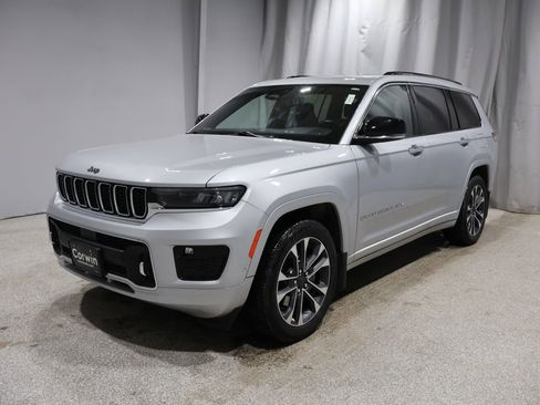 Used 2021 Jeep Grand Cherokee L Overland w/ Luxury Tech Group IV AWD/4WD image 5