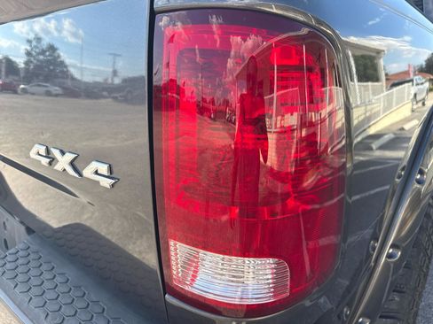 Used 2015 RAM 1500 Express AWD/4WD image 48