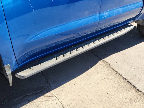 Used 2022 Chevrolet Silverado 1500 LT Trail Boss w/ LT Trail Boss Premium Package image 8