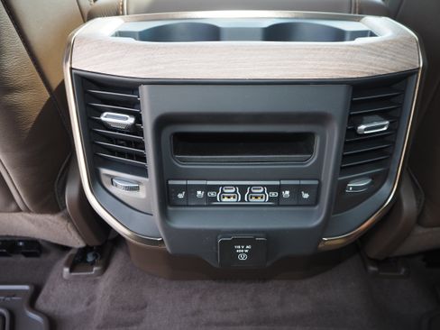 New 2025 RAM 1500 Limited image 22