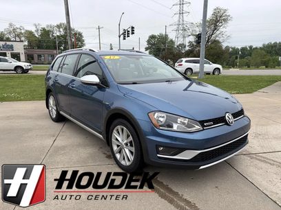 Used 2017 Volkswagen Golf Alltrack SE