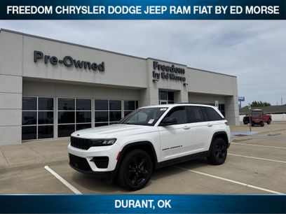 Used 2023 Jeep Grand Cherokee Altitude