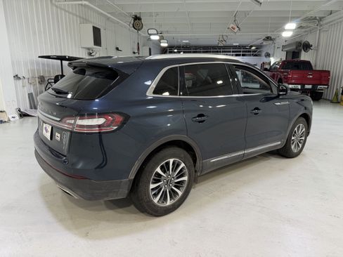 Used 2023 Lincoln Nautilus AWD w/ Premium Package image 5